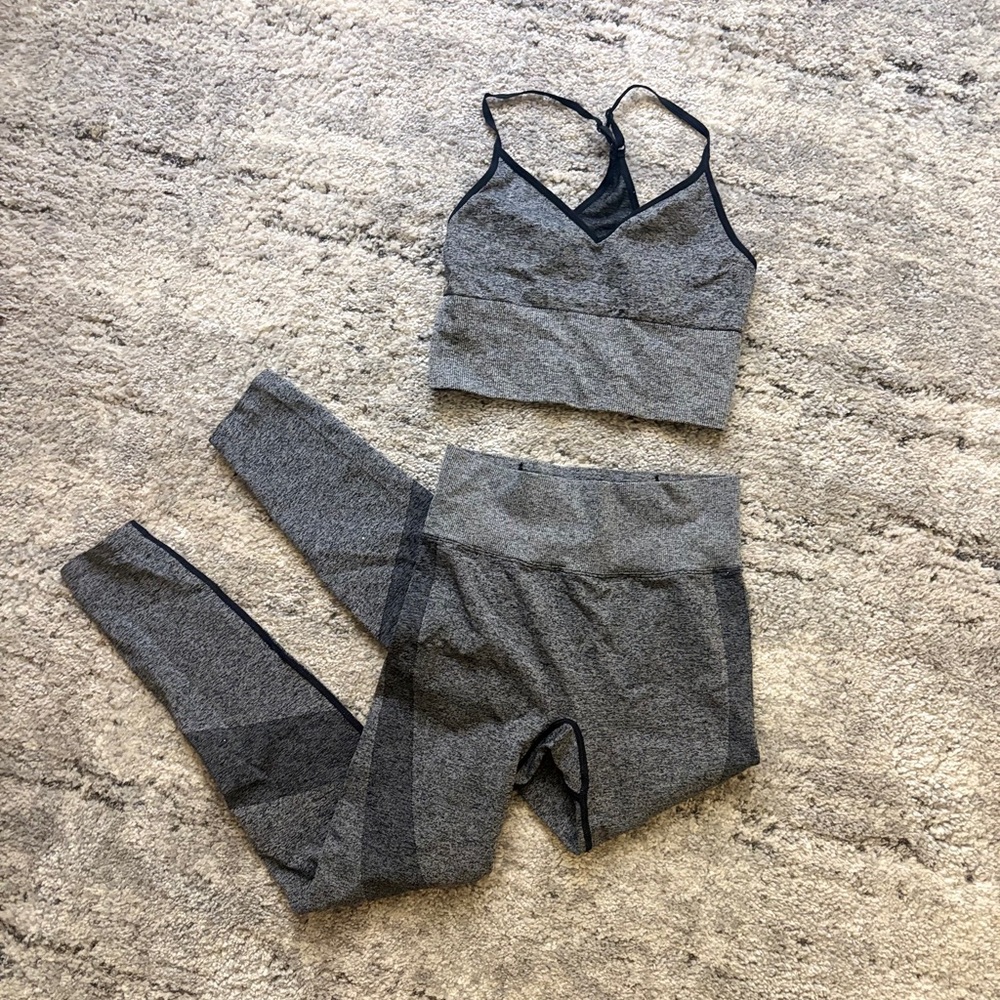PINK Victoria's Secret Black and Gray Activewear Set